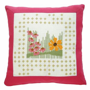 Lille blomstereng pude, 74-0138