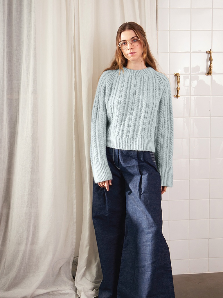 2403-10 Kaja Sweater