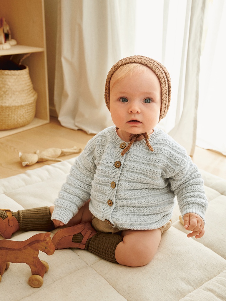2413-04 Fillip cardigan, pants & bonnet baby