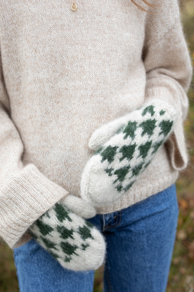 24-5 Christmas Tree Mittens
