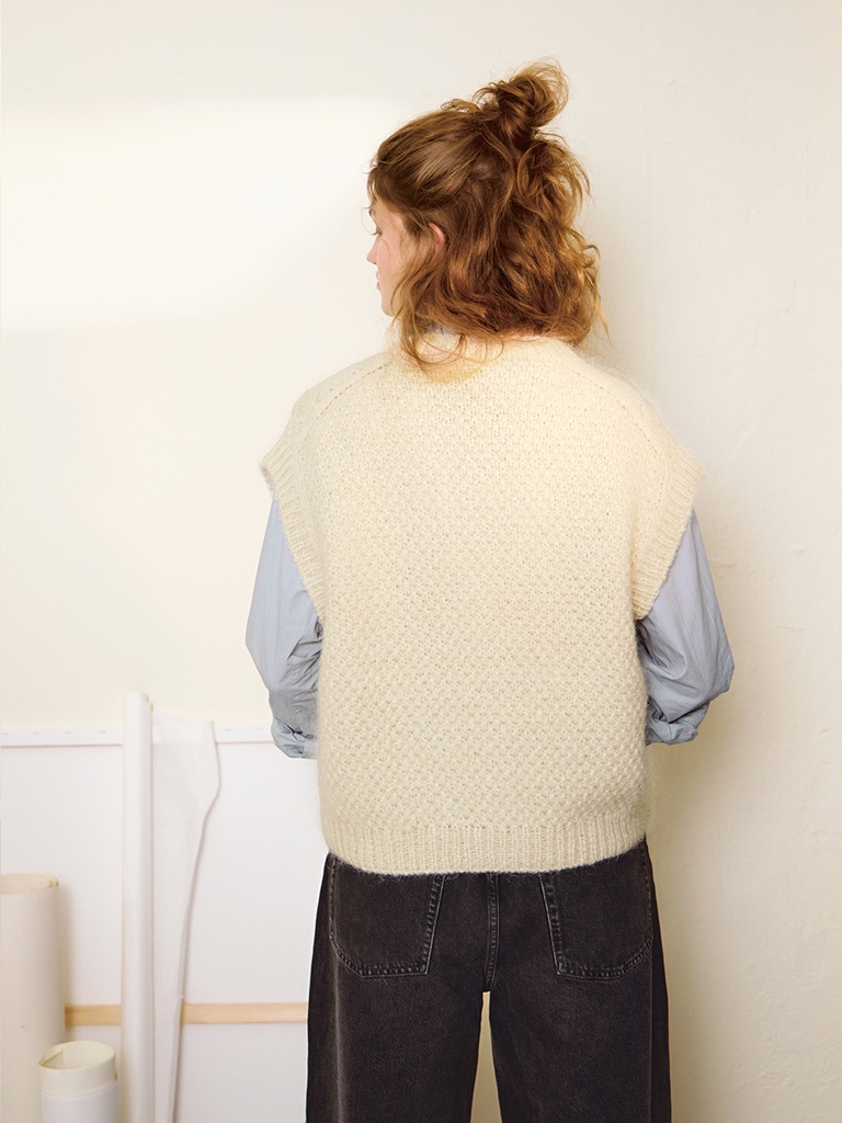 2502-05 Harper Vest