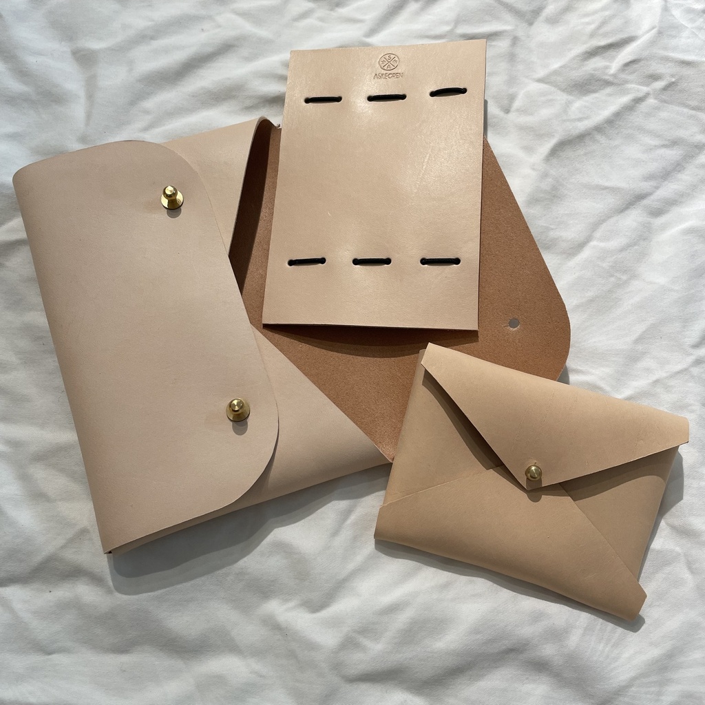 Askegren clutch med plade og lille pung
