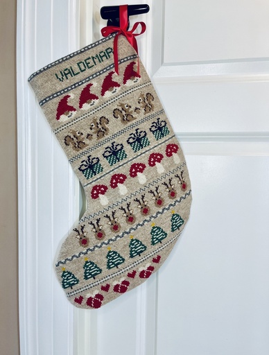 Christmas Love julesok 2037-1 fra Pomp Stitch