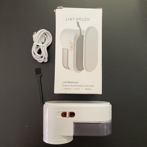 Uldshaver med fnugbørste og usb-stik