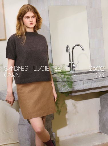 2502-03 Lucie Tee